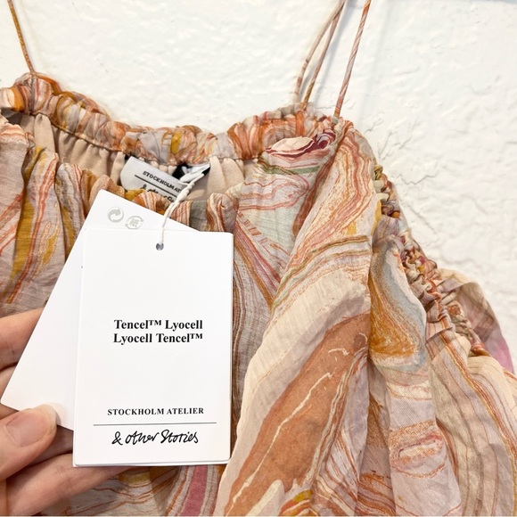 & OTHER STORIES Dress Voluminous Tiered Maxi Marble 10 - Picture 6 of 9